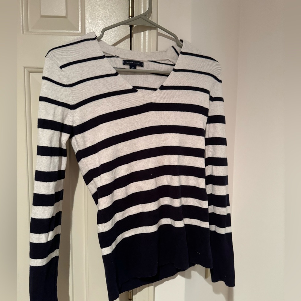 Tommy Hilfiger White Navy Blue Stripes Sweater Full Sleeves Shirt Top - small